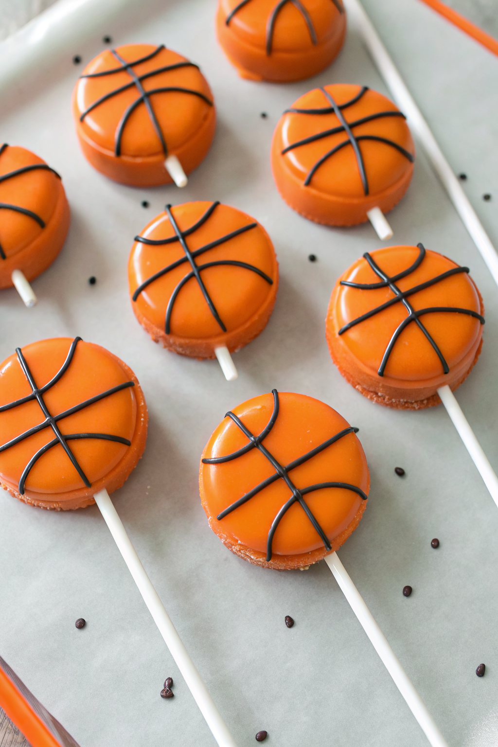 Basketball OREO Pops Recipe