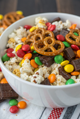 Harvest Popcorn Snack Mix Recipe